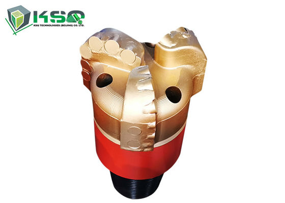 3 شفرات Iadc S132 Pdc Bit 4-1 / 2 &quot;مع 2-3 / 8&quot; Api للحجر الرملي والصخر الزيتي